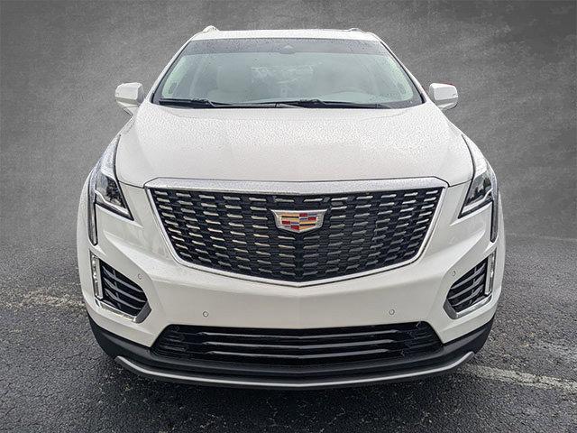 new 2025 Cadillac XT5 car, priced at $55,415