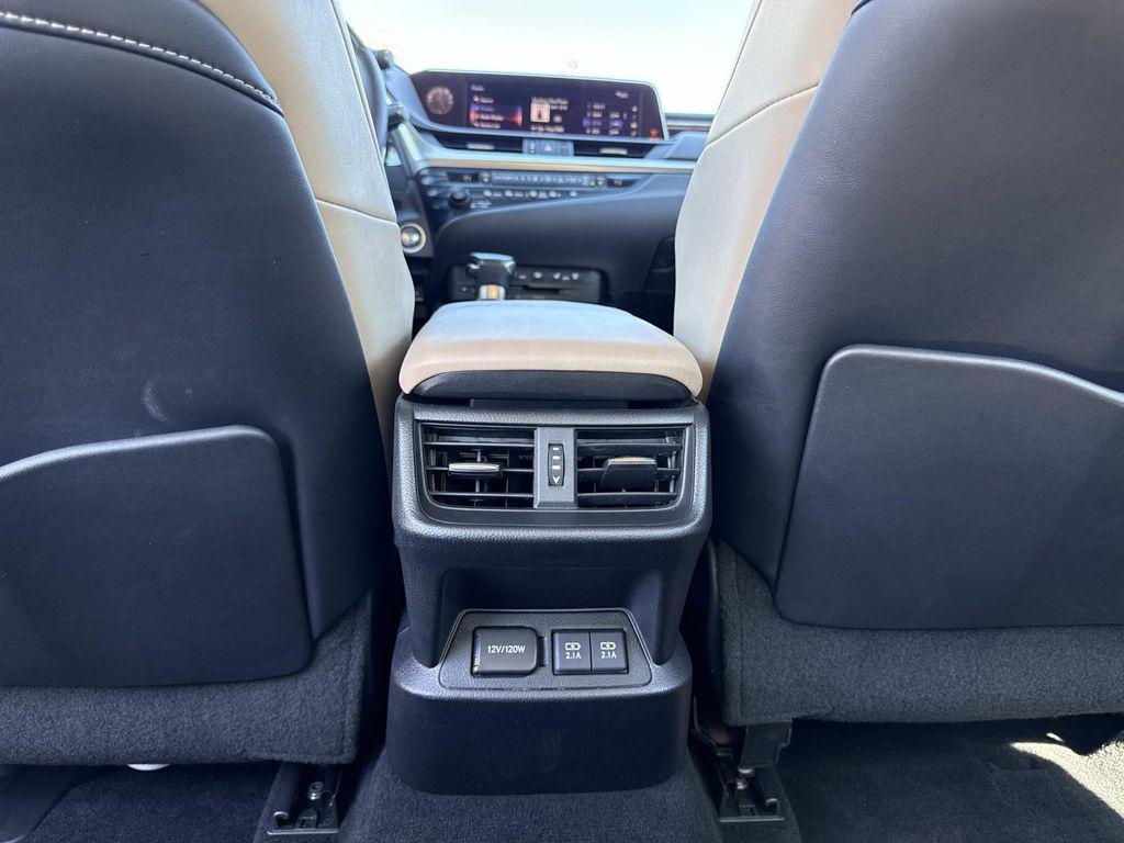 used 2019 Lexus ES 350 car, priced at $31,900