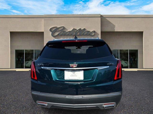 new 2025 Cadillac XT5 car, priced at $56,290