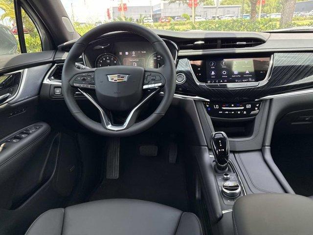 new 2025 Cadillac XT6 car, priced at $62,540