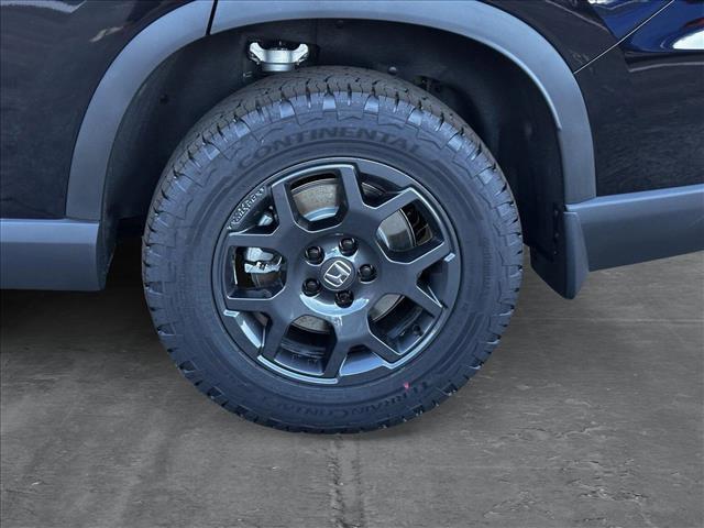 new 2025 Honda Pilot car, priced at $50,850