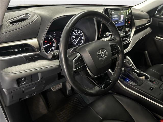 used 2021 Toyota Highlander car, priced at $30,295