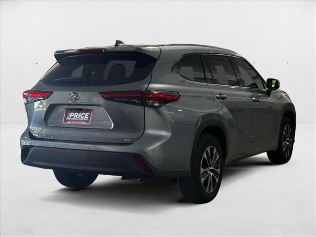 used 2021 Toyota Highlander car, priced at $30,295