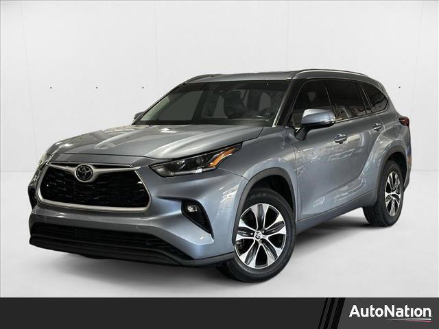 used 2021 Toyota Highlander car, priced at $30,295