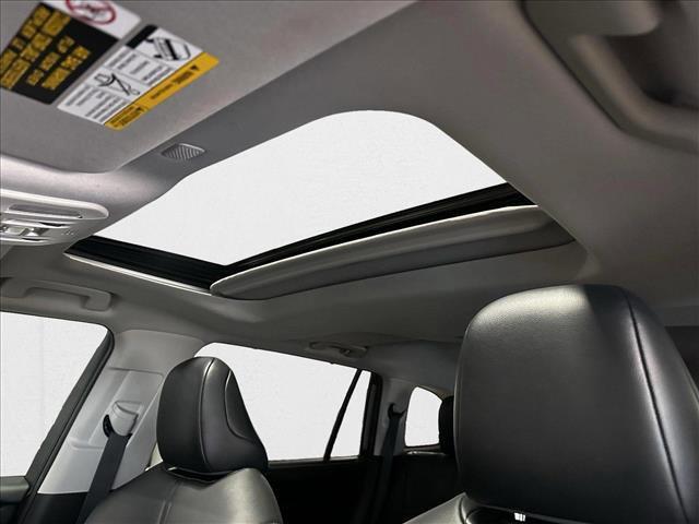 used 2021 Toyota Highlander car, priced at $30,295
