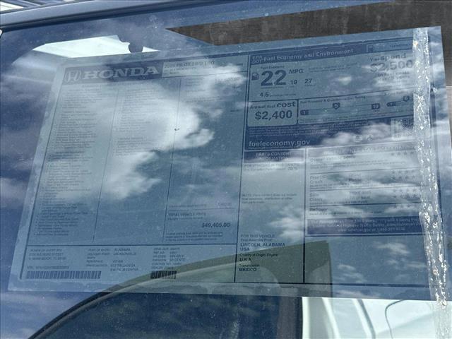 new 2025 Honda Pilot car, priced at $48,029
