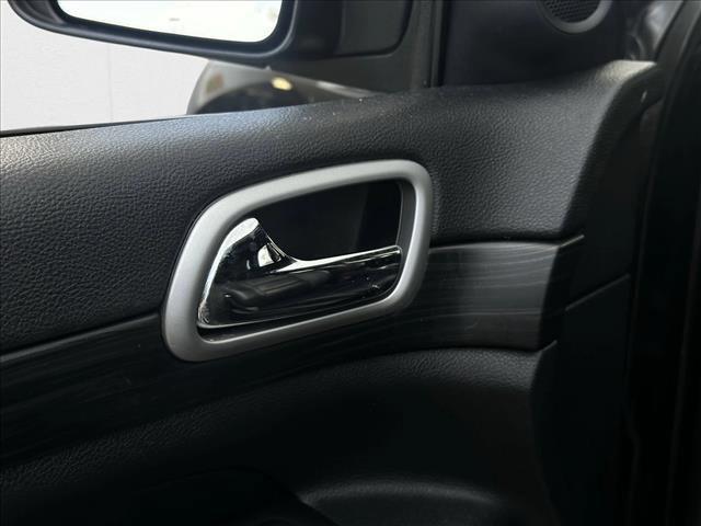 used 2019 Jeep Grand Cherokee car, priced at $19,695
