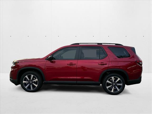 new 2025 Honda Pilot car, priced at $49,673