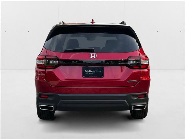 new 2025 Honda Pilot car, priced at $49,673