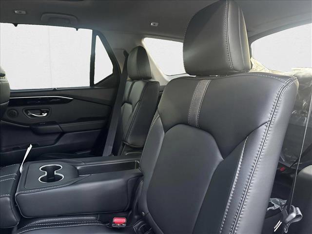 new 2025 Honda Pilot car, priced at $47,313