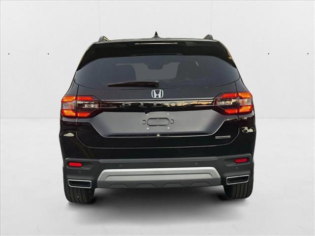 new 2025 Honda Pilot car, priced at $47,313