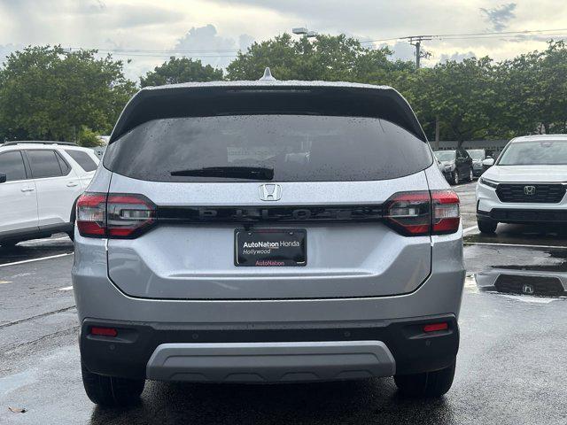 new 2025 Honda Pilot car, priced at $44,950