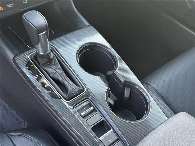 new 2025 Honda Civic Hybrid car, priced at $33,100