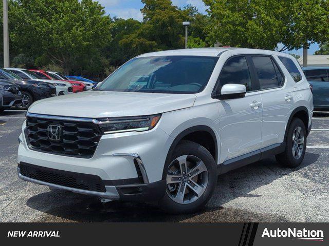 new 2025 Honda Pilot car, priced at $43,827