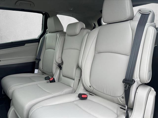 new 2026 Honda Odyssey car, priced at $43,664