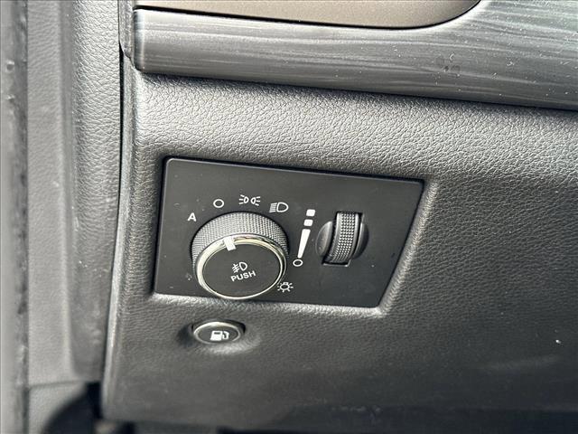 used 2019 Jeep Grand Cherokee car, priced at $12,895
