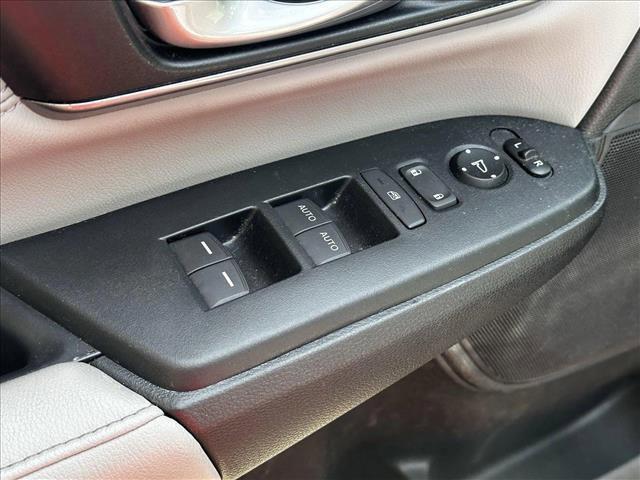 used 2017 Honda CR-V car, priced at $19,225