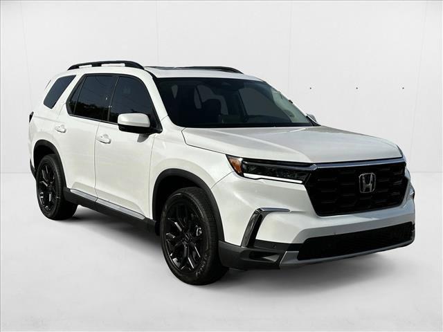 new 2025 Honda Pilot car, priced at $50,280