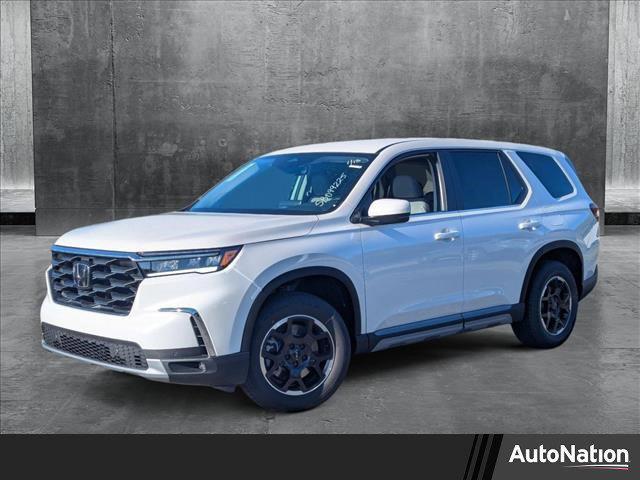 new 2025 Honda Pilot car, priced at $49,650