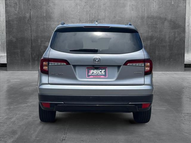 used 2022 Honda Pilot car, priced at $25,571