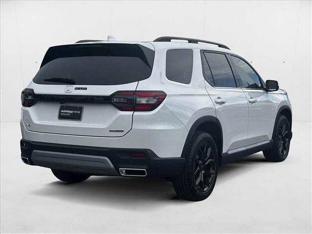 new 2025 Honda Pilot car, priced at $50,235