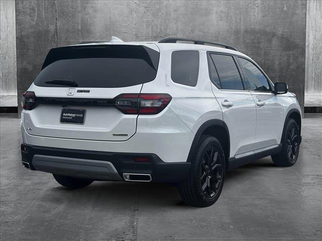 new 2025 Honda Pilot car, priced at $53,405