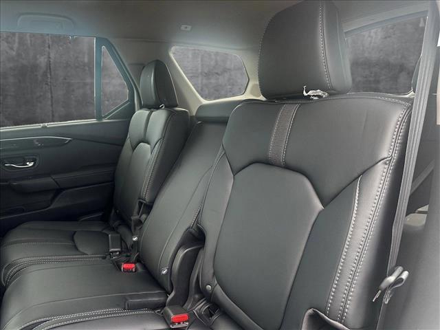 new 2025 Honda Pilot car, priced at $53,405