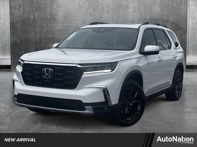 new 2025 Honda Pilot car, priced at $53,405