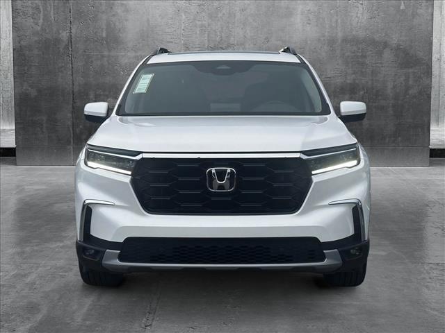new 2025 Honda Pilot car, priced at $53,405