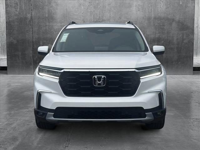 new 2025 Honda Pilot car, priced at $53,405