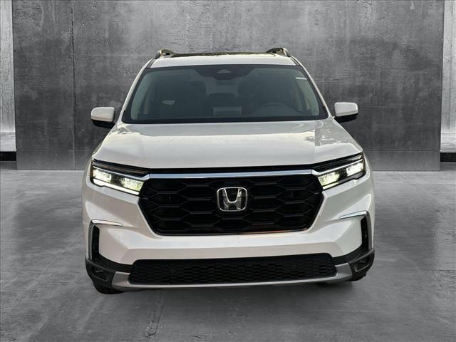 new 2025 Honda Pilot car, priced at $53,350