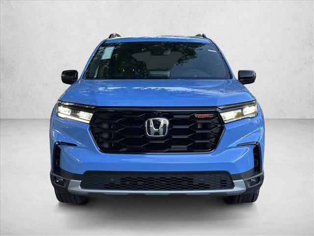 new 2025 Honda Pilot car, priced at $49,375