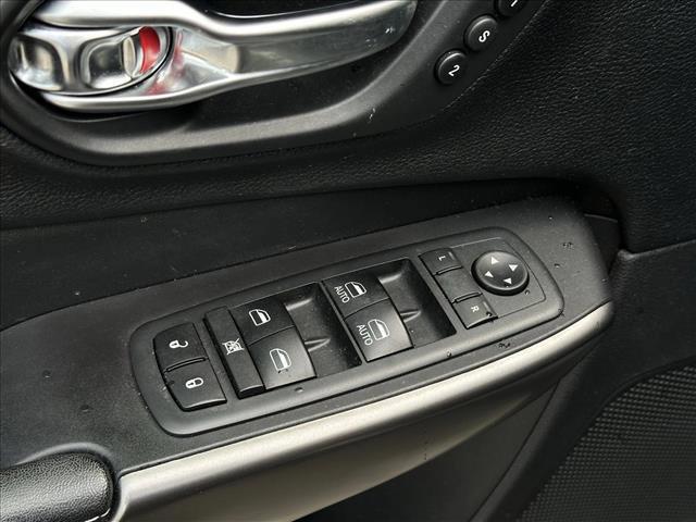 used 2020 Jeep Cherokee car, priced at $18,696