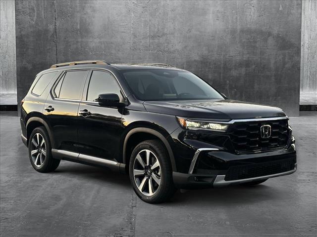 new 2025 Honda Pilot car, priced at $49,680