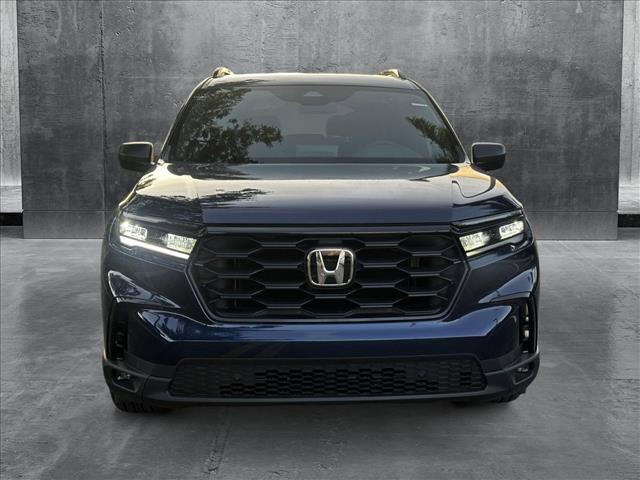 new 2025 Honda Pilot car, priced at $43,695