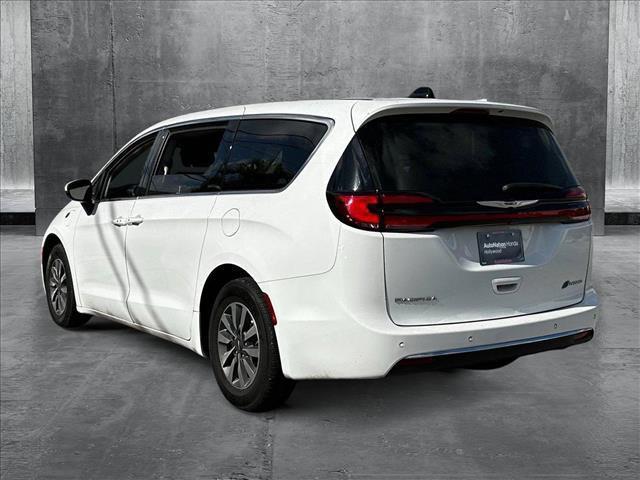 used 2023 Chrysler Pacifica Hybrid car, priced at $23,737