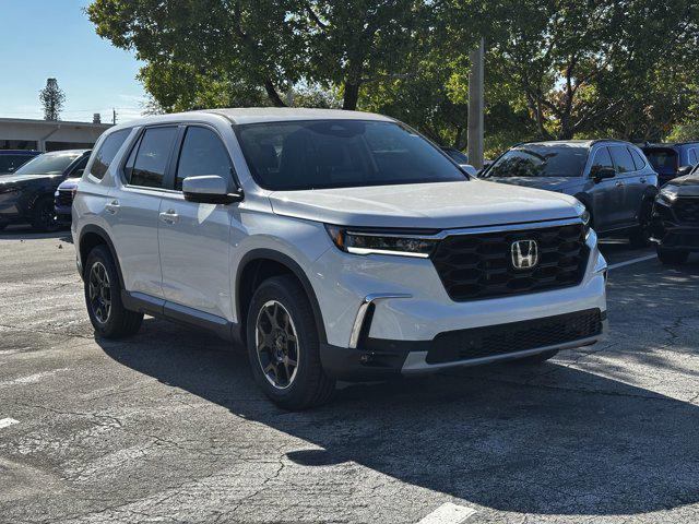 new 2025 Honda Pilot car, priced at $47,250