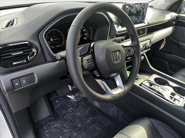 new 2025 Honda Pilot car, priced at $50,235