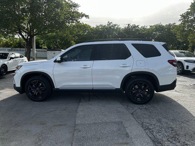 new 2025 Honda Pilot car, priced at $53,405
