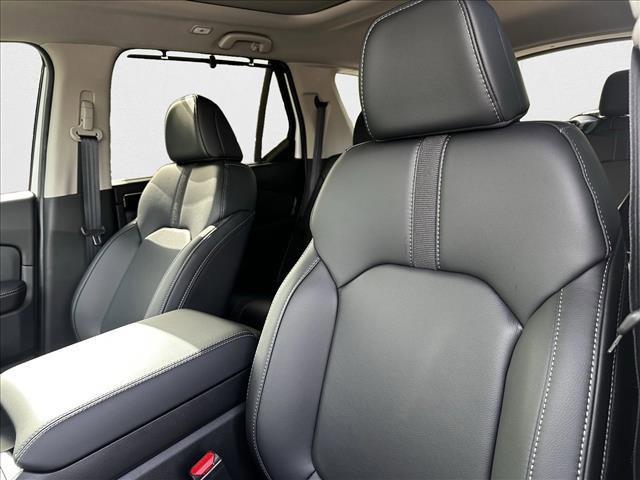 new 2025 Honda Pilot car, priced at $50,280