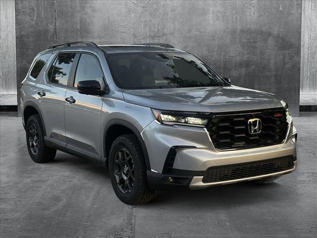 new 2025 Honda Pilot car, priced at $50,795