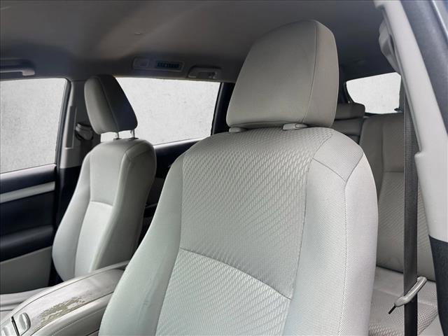 used 2016 Toyota Highlander car, priced at $11,595