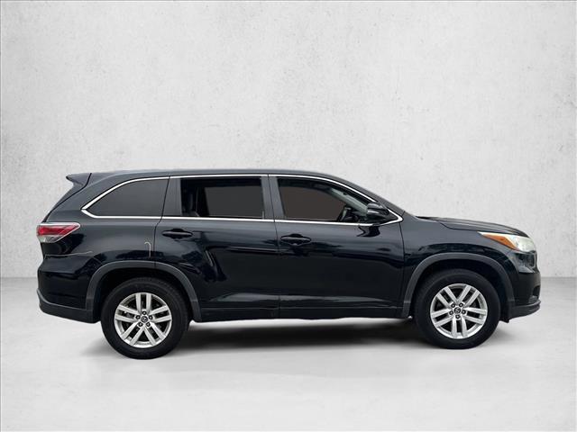 used 2016 Toyota Highlander car, priced at $11,595