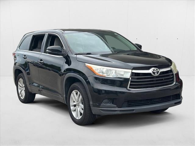 used 2016 Toyota Highlander car, priced at $13,664