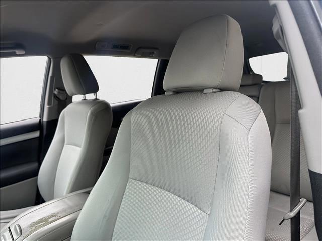 used 2016 Toyota Highlander car, priced at $13,664