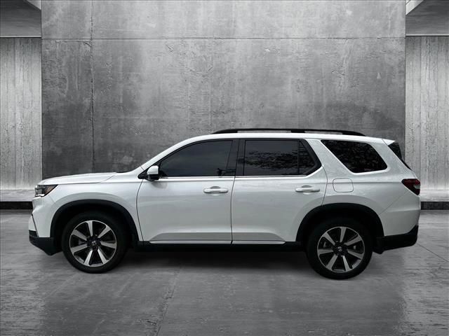 new 2025 Honda Pilot car, priced at $54,985