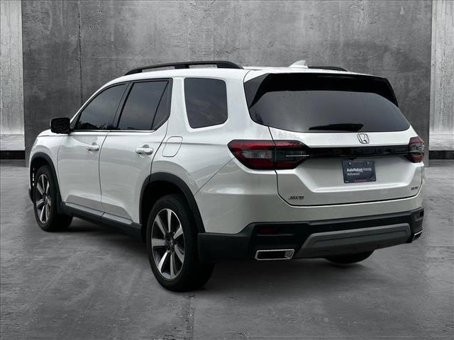 new 2025 Honda Pilot car, priced at $54,985