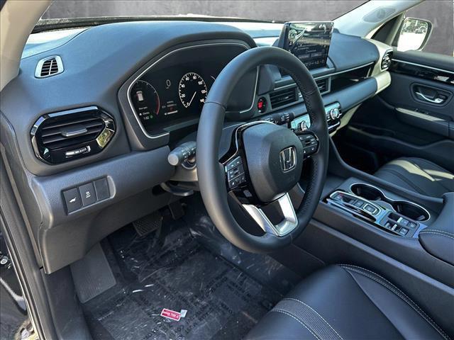 new 2025 Honda Pilot car, priced at $48,235