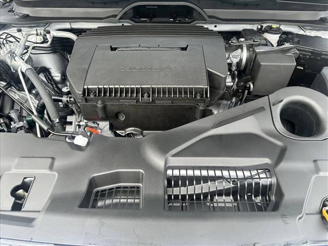 new 2025 Honda Pilot car, priced at $45,428