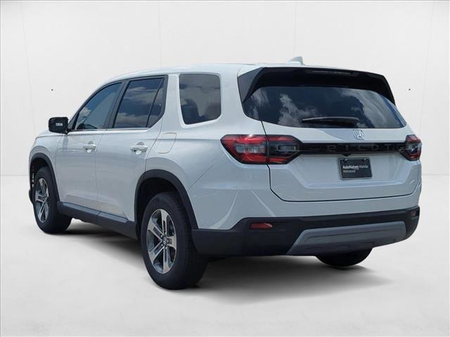 new 2025 Honda Pilot car, priced at $45,428